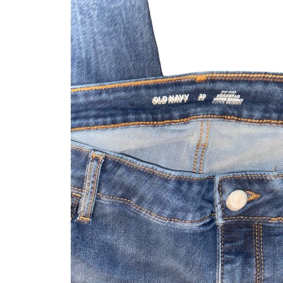 Sz.20*Old Navy*RockStar Super Skinny Cropped Blue Jeans--Ripped Up - Picture 3 of 5